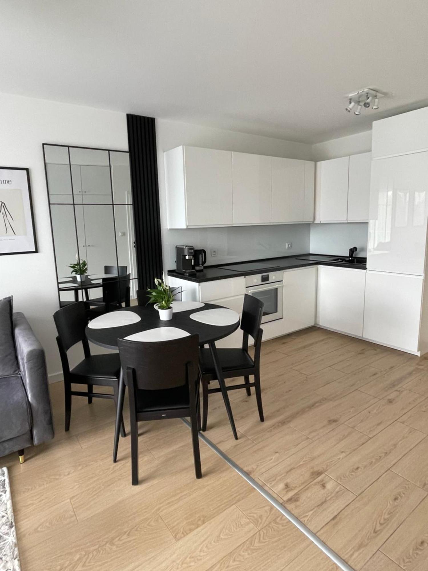 Nawigator Apartment *